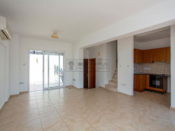 Image No.9-2 Bed Townhouse for sale