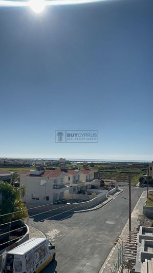 Image No.6-3 Bed Property for sale