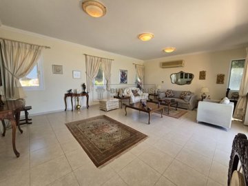 Detached Villa For Sale  in  Peyia