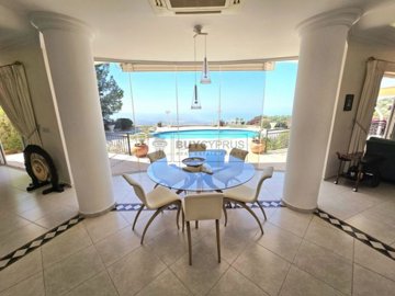 Detached Villa For Sale  in  Peyia