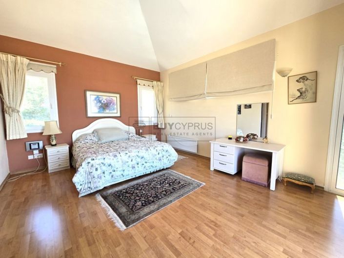 Image No.25-4 Bed Villa for sale