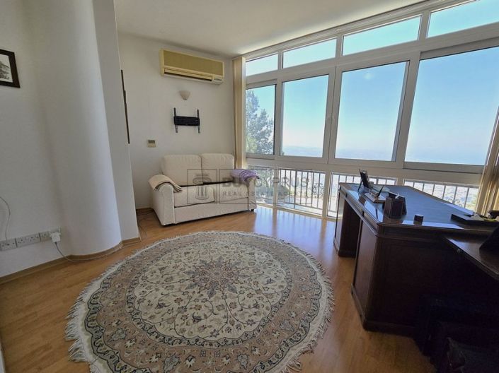 Image No.37-4 Bed Villa for sale