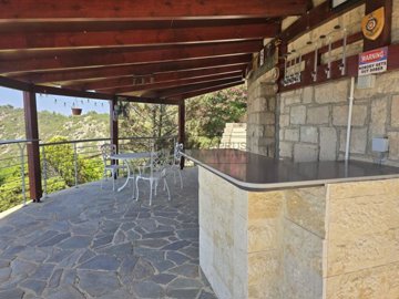 Detached Villa For Sale  in  Peyia