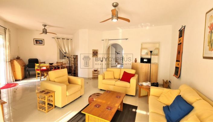 Image No.3-3 Bed Property for sale