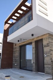 Detached Villa For Sale  in  Yeroskipou