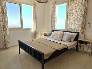 Apartment For Sale  in  Peyia