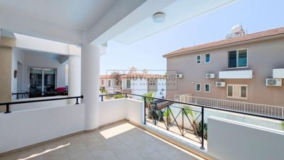 Apartment For Sale  in  Mesa Chorio