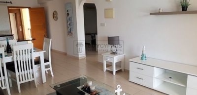 Apartment For Sale  in  Tombs of the Kings