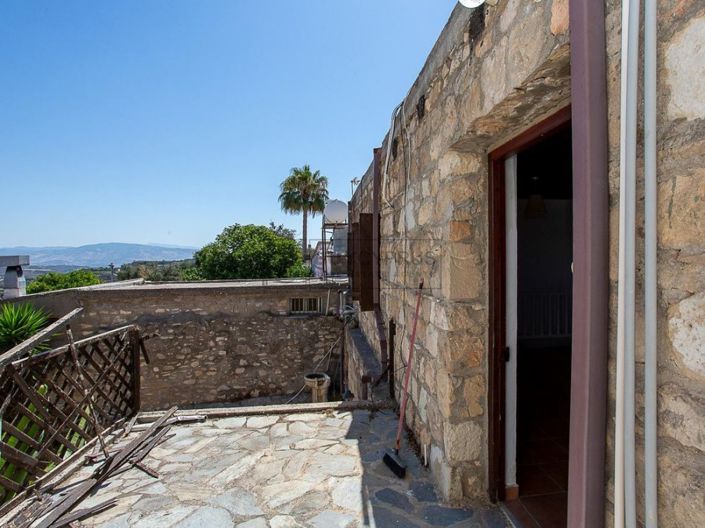 Image No.3-2 Bed House for sale