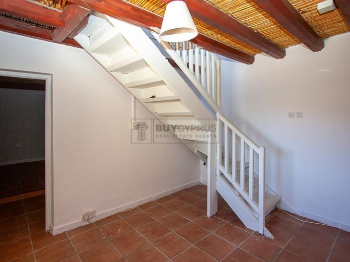 Image No.8-2 Bed House for sale