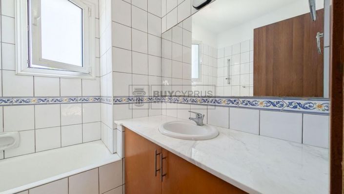 Image No.11-3 Bed Villa for sale