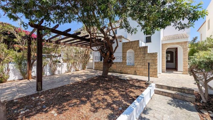 Image No.2-3 Bed Villa for sale