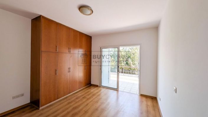 Image No.9-3 Bed Villa for sale