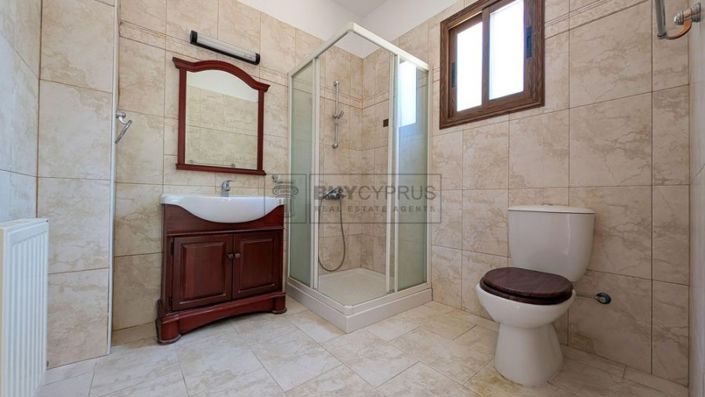 Image No.12-4 Bed Villa for sale