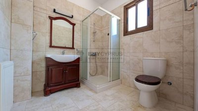 Detached Villa For Sale  in  Ineia