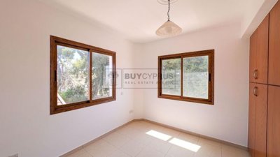 Detached Villa For Sale  in  Ineia