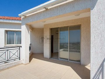 Detached Villa For Sale  in  Peyia