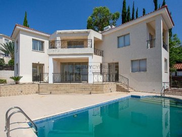 Detached Villa For Sale  in  Peyia