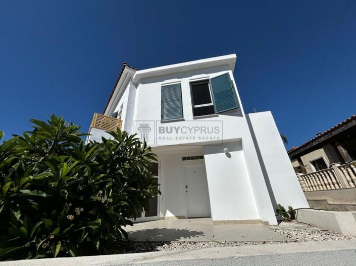 Image No.18-3 Bed Property for sale