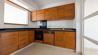 Semi Detached Villa For Sale  in  Chlorakas