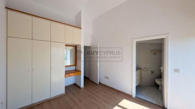 Semi Detached Villa For Sale  in  Chlorakas