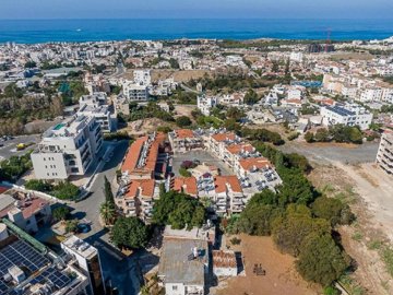 Apartment For Sale  in  Paphos Town