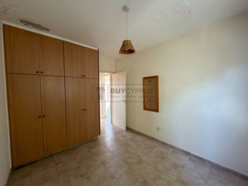 Apartment For Sale  in  Paphos Town