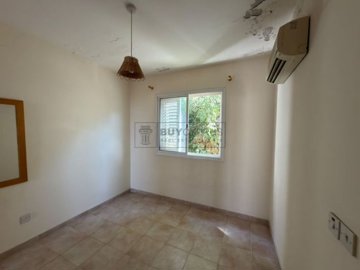 Apartment For Sale  in  Paphos Town