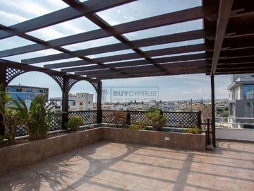 Penthouse For Sale  in  Kato Polemidia