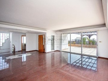 Penthouse For Sale  in  Kato Polemidia