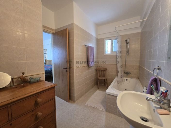 Image No.24-3 Bed Villa for sale