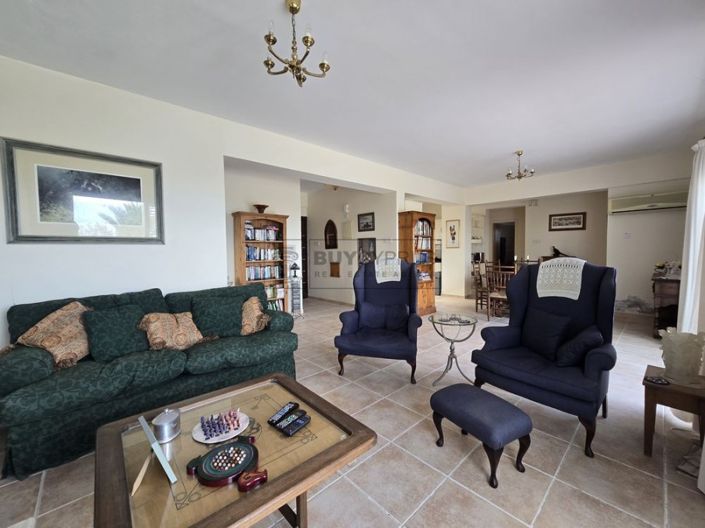 Image No.6-3 Bed Villa for sale