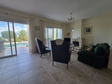 Detached Villa For Sale  in  Drymou