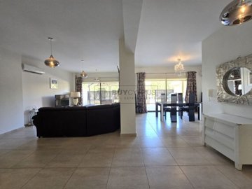 Town House For Sale  in  Kato Paphos