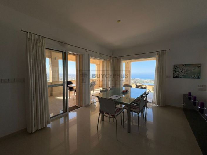 Image No.12-3 Bed Villa for sale