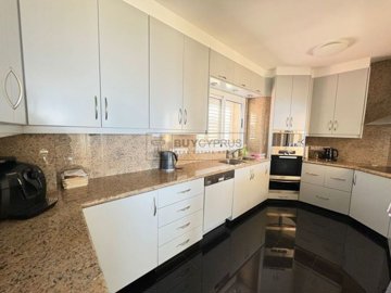 Detached Villa For Sale  in  Peyia