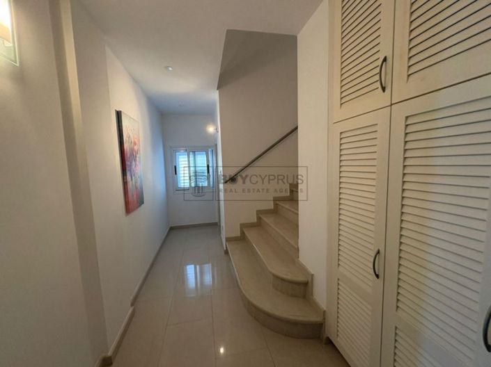 Image No.28-3 Bed Villa for sale