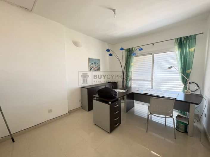 Image No.29-3 Bed Villa for sale