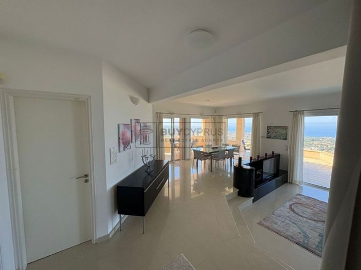 Image No.30-3 Bed Villa for sale