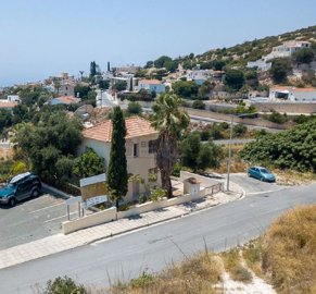 Detached Villa For Sale  in  Peyia