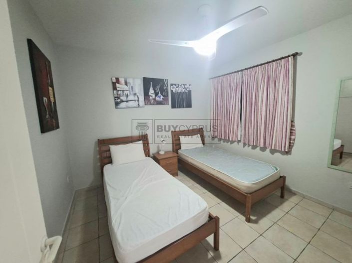Image No.12-3 Bed Property for sale