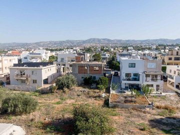 Detached Villa For Sale  in  Emba