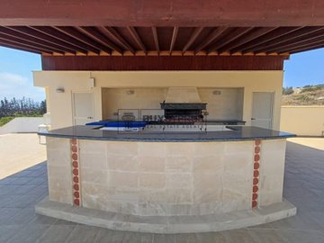 Detached Villa For Sale  in  St.George - Sea Caves