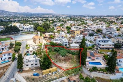 Residential Land  For Sale  in  Kissonerga