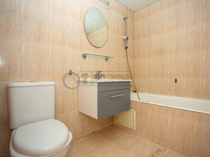 Image No.10-2 Bed Townhouse for sale