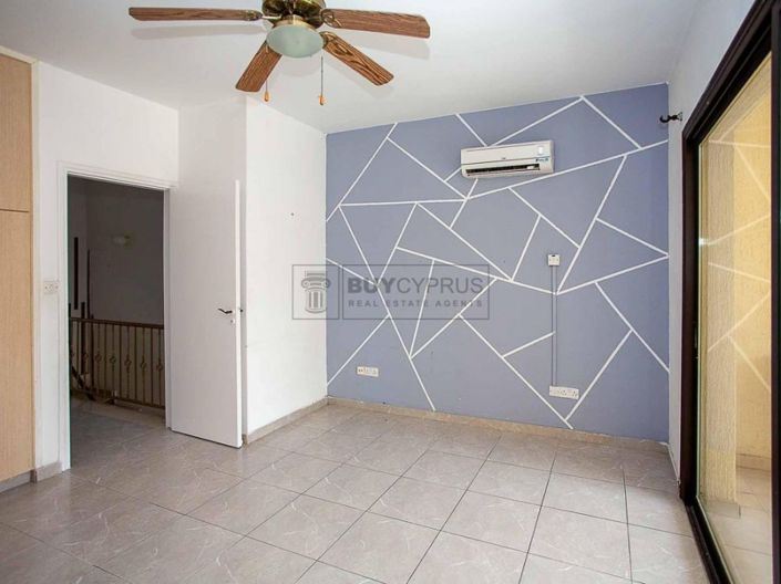 Image No.9-2 Bed Townhouse for sale