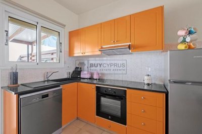 Town House For Sale  in  Peyia