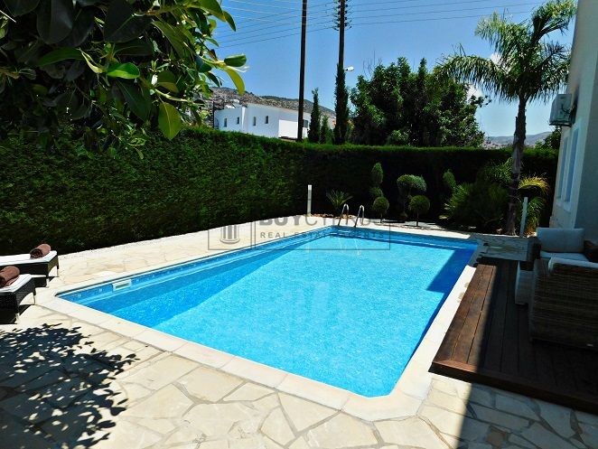 Image No.5-3 Bed Villa for sale