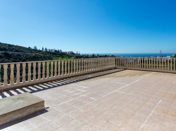 Image No.2-3 Bed Villa for sale