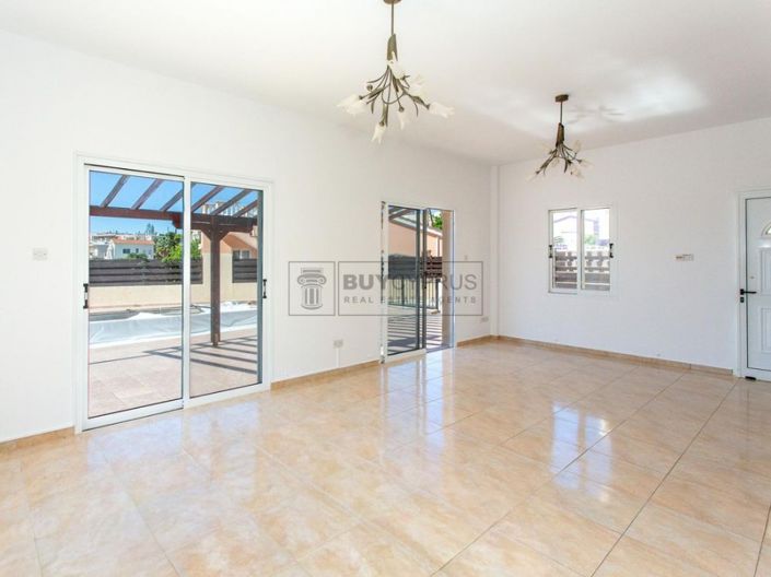 Image No.5-3 Bed Villa for sale
